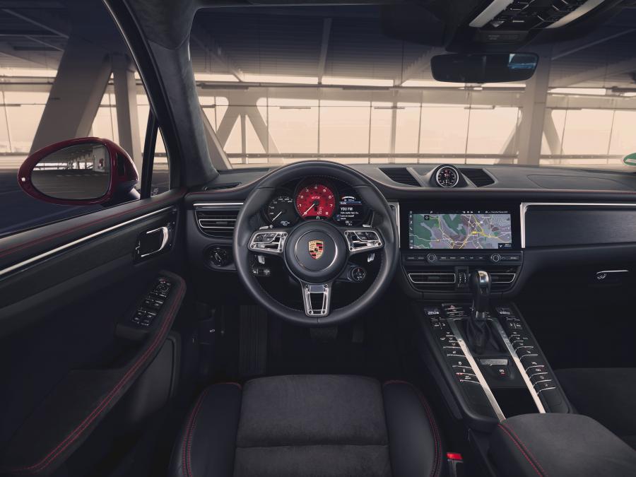 Торпедо Porsche Macan GTS (95B) 2020 года  (WW) (фото 4 из 52)